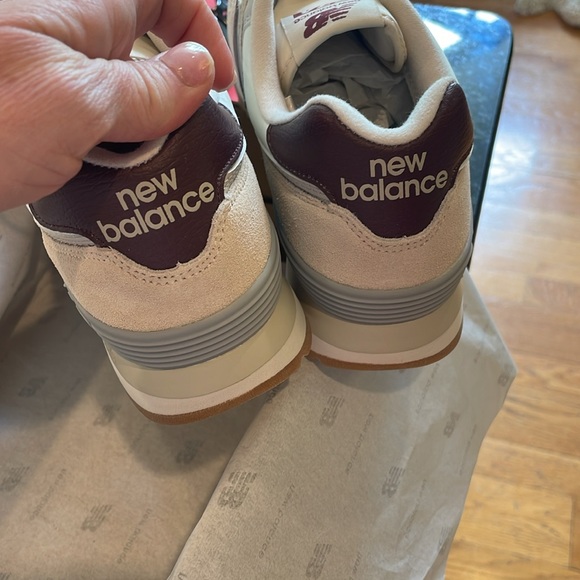 NWT New Balance Beige and Burgundy Sneakers - Picture 3 of 6